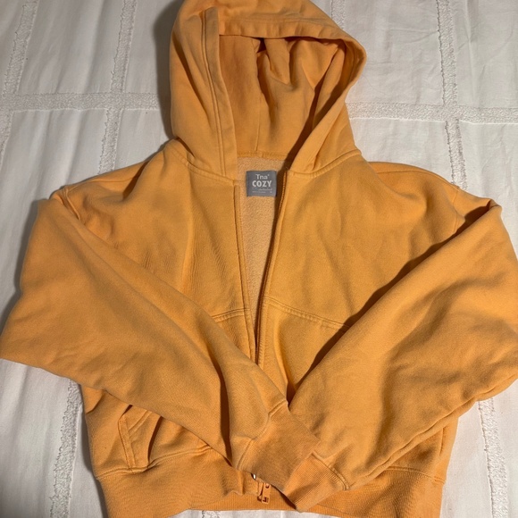 TNA Cozy Fleece Zip Hoodie – XS (Lightly Worn) - Picture 1 of 3